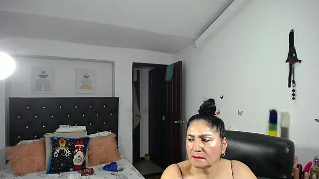 mature bigboobs10 online show from January 24, 10:43 am