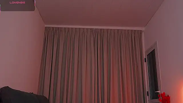 Snapshot of Alison_Miller9 chatting on November 21, 10:25 am Alison Miller9 online show from November 21, 10:25 am