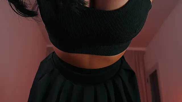 Snapshot of Alison_Miller9 chatting on November 22, 10:03 am Alison Miller9 online show from November 22, 10:03 am