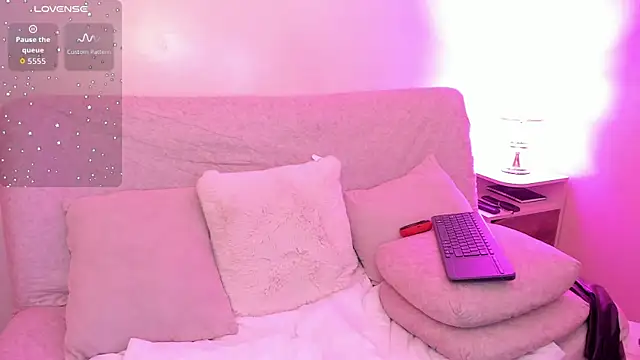 Scarlet wd18 online show from February 19, 11:12 pm