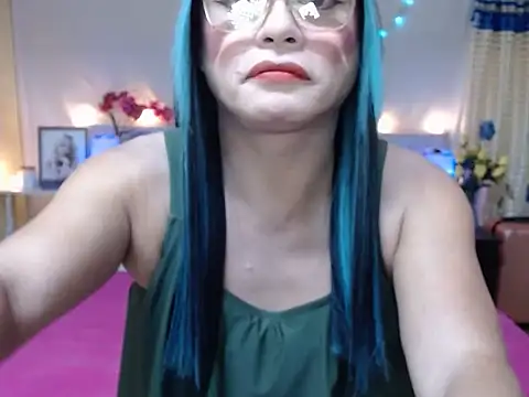 UrAsianPrincessDanie online show from July 24, 7:12 pm