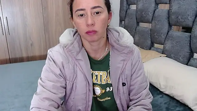 sara hott 1 online show from February 27, 1:38 pm