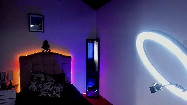 Snapshot of Megan_19_ chatting on September 12, 8:09 pm Megan 19  online show from September 12, 8:09 pm