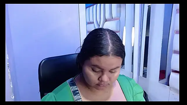 ValenTitis online show from November 8, 8:40 pm