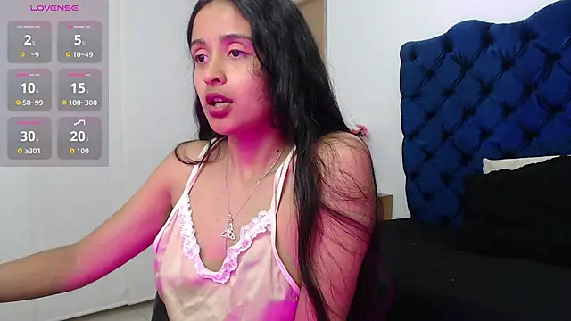 Lili666  online show from October 31, 3:18 am