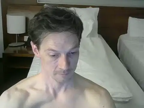 snowypaul11 online show from April 21, 7:06 pm