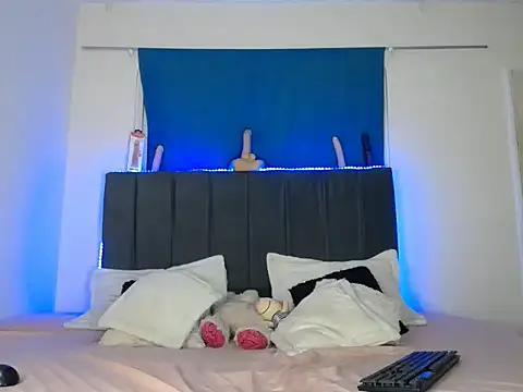 Snapshot of anna_dolls_ chatting on September 30, 2:49 am anna dolls online show from September 30, 2:49 am