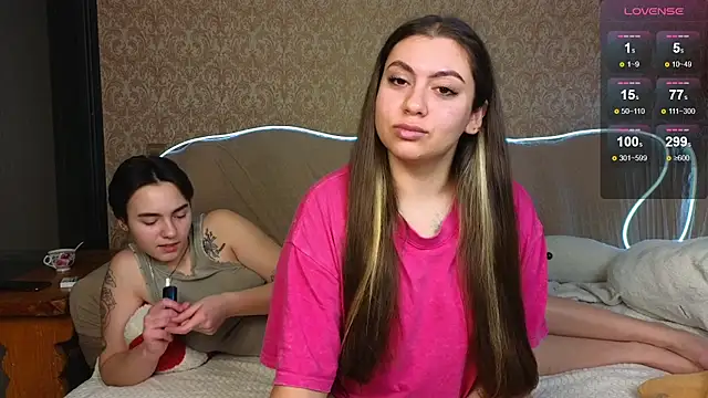 twobabesweet online show from January 23, 5:02 am