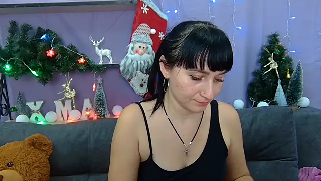 Snapshot of NinaFlawlees chatting on December 4, 1:47 am NinaFlawlees online show from December 4, 1:47 am