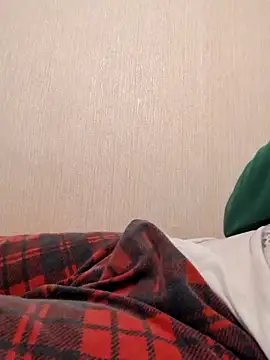 Snapshot of TheLoneWolf4 chatting on November 11, 11:38 pm TheLoneWolf4 online show from November 11, 11:38 pm