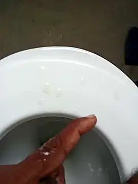 robinsan1010 online show from March 10, 5:43 am