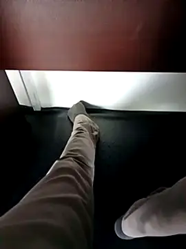 robinsan1010 online show from March 10, 1:32 pm