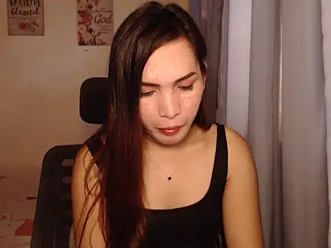 Msyensmith online show from February 12, 5:05 am