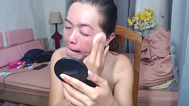 yournewgirldiana online show from September 15, 6:46 am