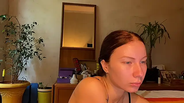 elfess online show from October 6, 6:55 am