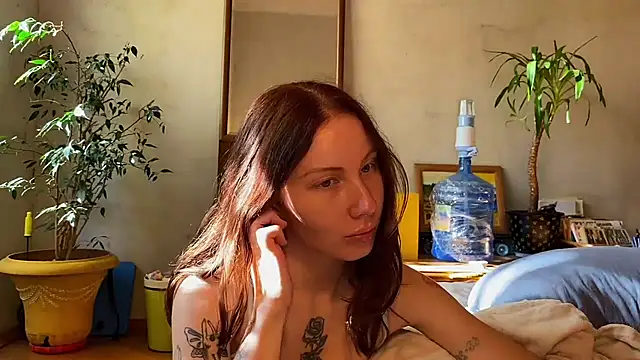 elfess online show from October 8, 10:02 am