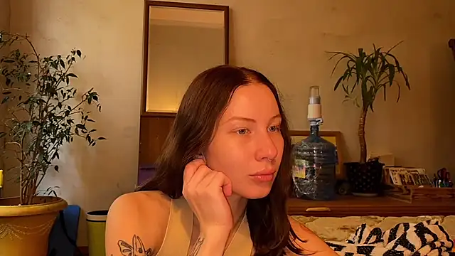 elfess online show from October 10, 7:29 am