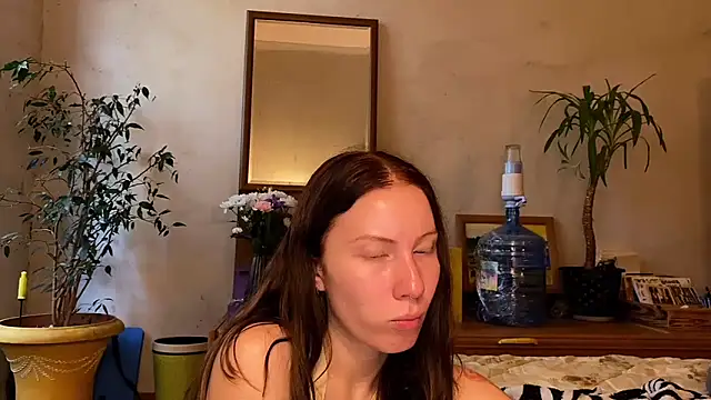 elfess online show from October 11, 7:07 am