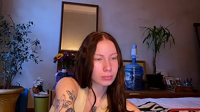 elfess online show from October 21, 5:30 am