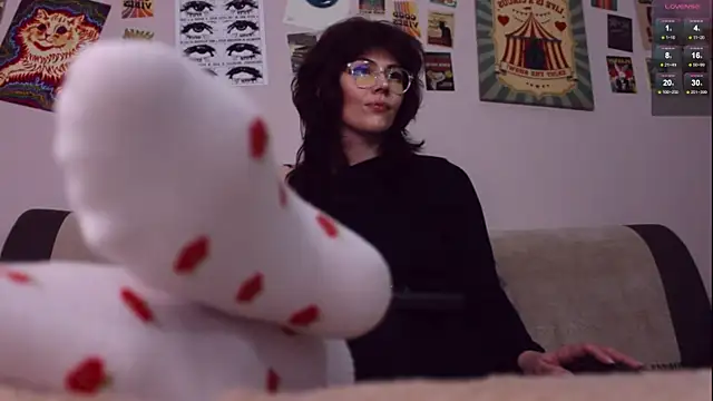 Luna Blake online show from January 13, 1:49 pm