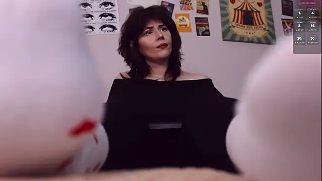 Luna Blake online show from February 19, 10:33 am