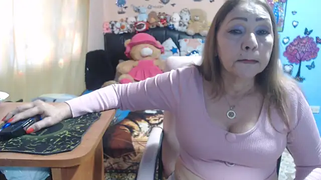 milfeddy  online show from February 5, 7:40 pm