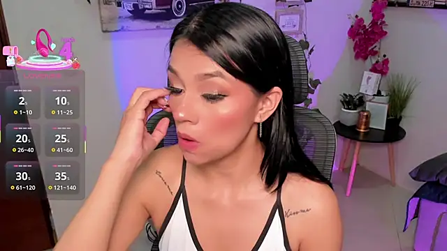 Julia-roberths online show from May 25, 1:17 pm