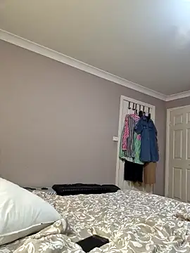 Snapshot of AmGuy23 chatting on March 3, 2:26 am AmGuy23 online show from March 3, 2:26 am