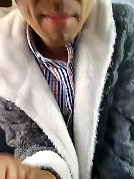 Snapshot of AmGuy23 chatting on March 10, 1:12 am AmGuy23 online show from March 10, 1:12 am