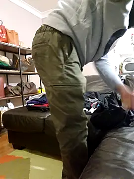 Snapshot of AmGuy23 chatting on September 11, 4:07 pm AmGuy23 online show from September 11, 4:07 pm