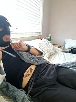 Snapshot of AmGuy23 chatting on September 18, 5:20 am AmGuy23 online show from September 18, 5:20 am