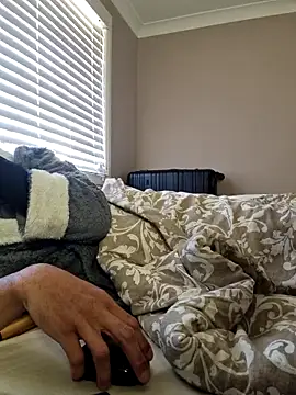 Snapshot of AmGuy23 chatting on October 1, 9:32 pm AmGuy23 online show from October 1, 9:32 pm