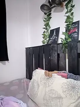 Snapshot of Bayan-Queen chatting on October 22, 7:46 pm Bayan-Queen online show from October 22, 7:46 pm