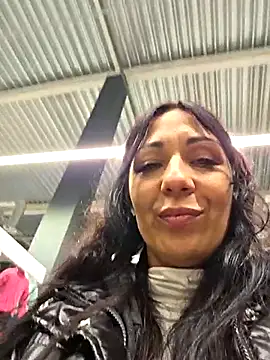 LeticiaWoods online show from April 4, 6:16 pm