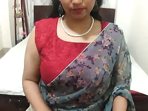 Snapshot of cutebengaligirl chatting on June 21, 8:44 pm cutebengaligirl online show from June 21, 8:44 pm