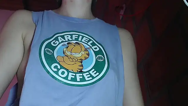 Snapshot of candylove05 chatting on March 19, 3:29 pm candylove05 online show from March 19, 3:29 pm