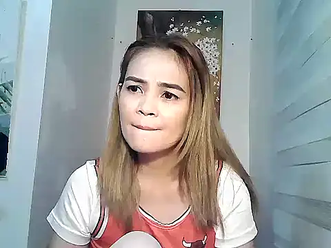 Kisses-13 online show from February 2, 2:02 pm