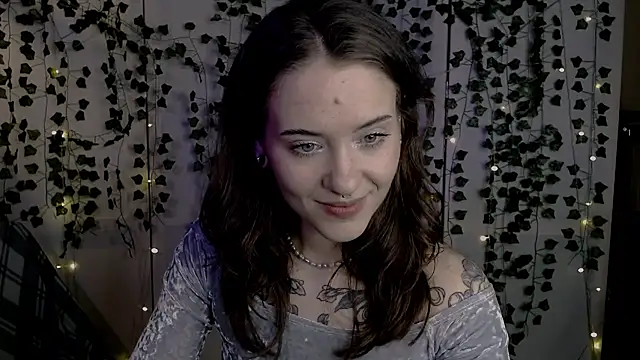 risha laas online show from April 30, 8:57 pm