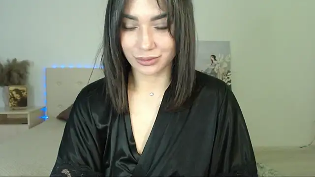 Snapshot of RoxannePure chatting on February 25, 5:30 am RoxannePure online show from February 25, 5:30 am