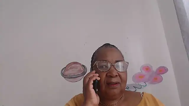 Snapshot of KinkyRicoSaisyours chatting on February 16, 12:21 pm KinkyRicoSaisyours online show from February 16, 12:21 pm