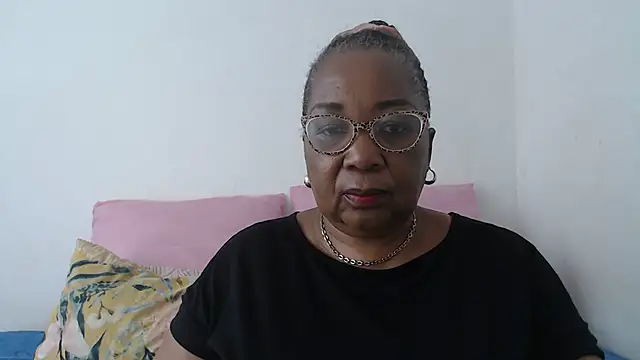 Snapshot of KinkyRicoSaisyours chatting on March 9, 3:49 pm KinkyRicoSaisyours online show from March 9, 3:49 pm