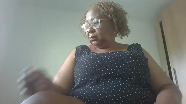 Snapshot of KinkyRicoSaisyours chatting on September 13, 9:53 am KinkyRicoSaisyours online show from September 13, 9:53 am