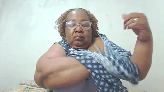 Snapshot of KinkyRicoSaisyours chatting on September 20, 7:26 pm KinkyRicoSaisyours online show from September 20, 7:26 pm