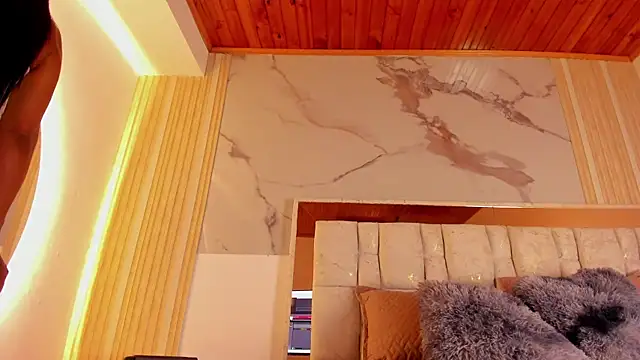 Naughty  Mom online show from April 24, 1:13 pm