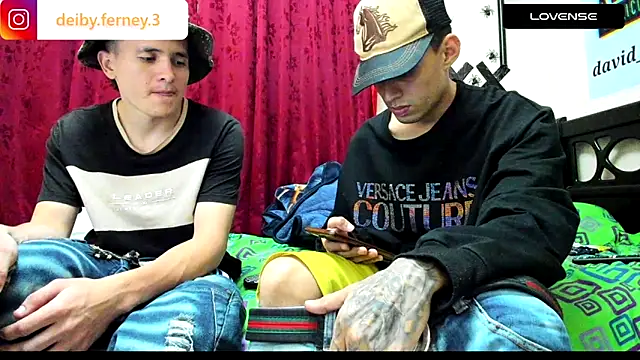 Snapshot of davidlatin66 chatting on December 9, 4:23 am davidlatin66 online show from December 9, 4:23 am