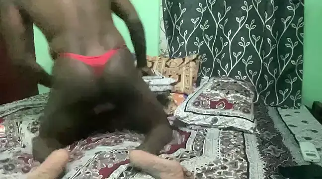 Snapshot of Indian-Drag-Queen chatting on January 20, 4:55 pm Indian-Drag-Queen online show from January 20, 4:55 pm