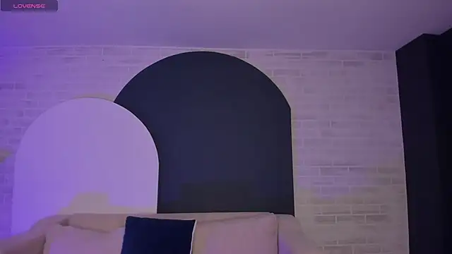 EveBensonX online show from March 24, 7:30 pm