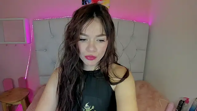 18candys online show from February 19, 1:18 am