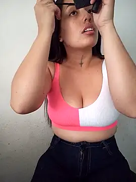 Snapshot of Sofia_888 chatting on February 11, 9:35 pm Sofia 888 online show from February 11, 9:35 pm