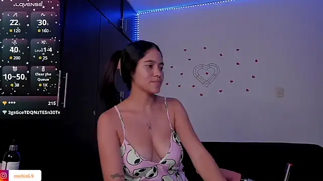 Snapshot of Sallye_ chatting on February 21, 7:01 am Sallye  online show from February 21, 7:01 am